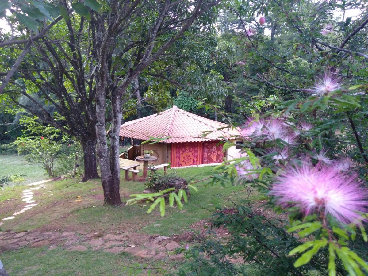 Govinda Moeda Pousada Exterior photo