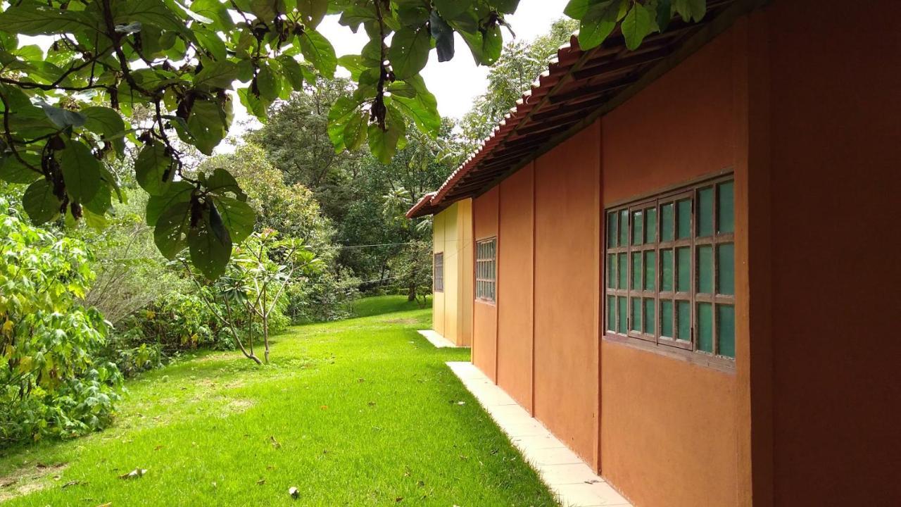 Govinda Moeda Pousada Exterior photo